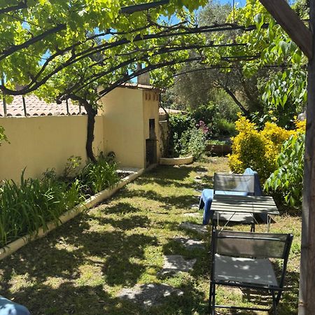 Evasion En Provence Bas De Villa Avec Jardin & Vignes, Soleil & Fraicheur Mirabeau Exteriér fotografie